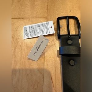 Brand new Banana Republic synthetic leather belt with tags.